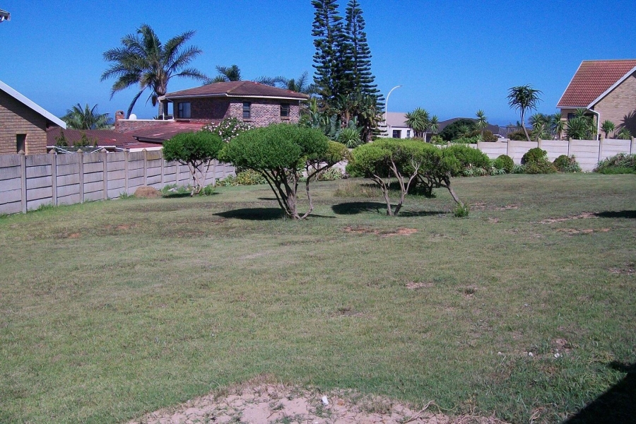 0 Bedroom Property for Sale in Wavecrest Eastern Cape